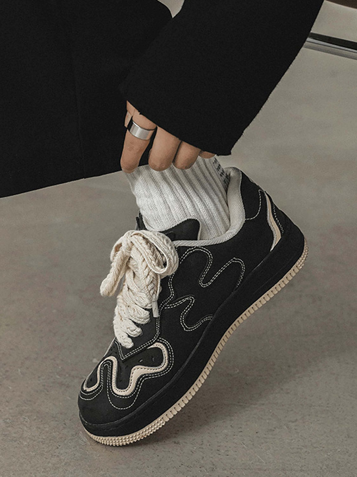 Canvas Skateboard Shoes Unisex Casual Lace-Up Durable Rubber Sole