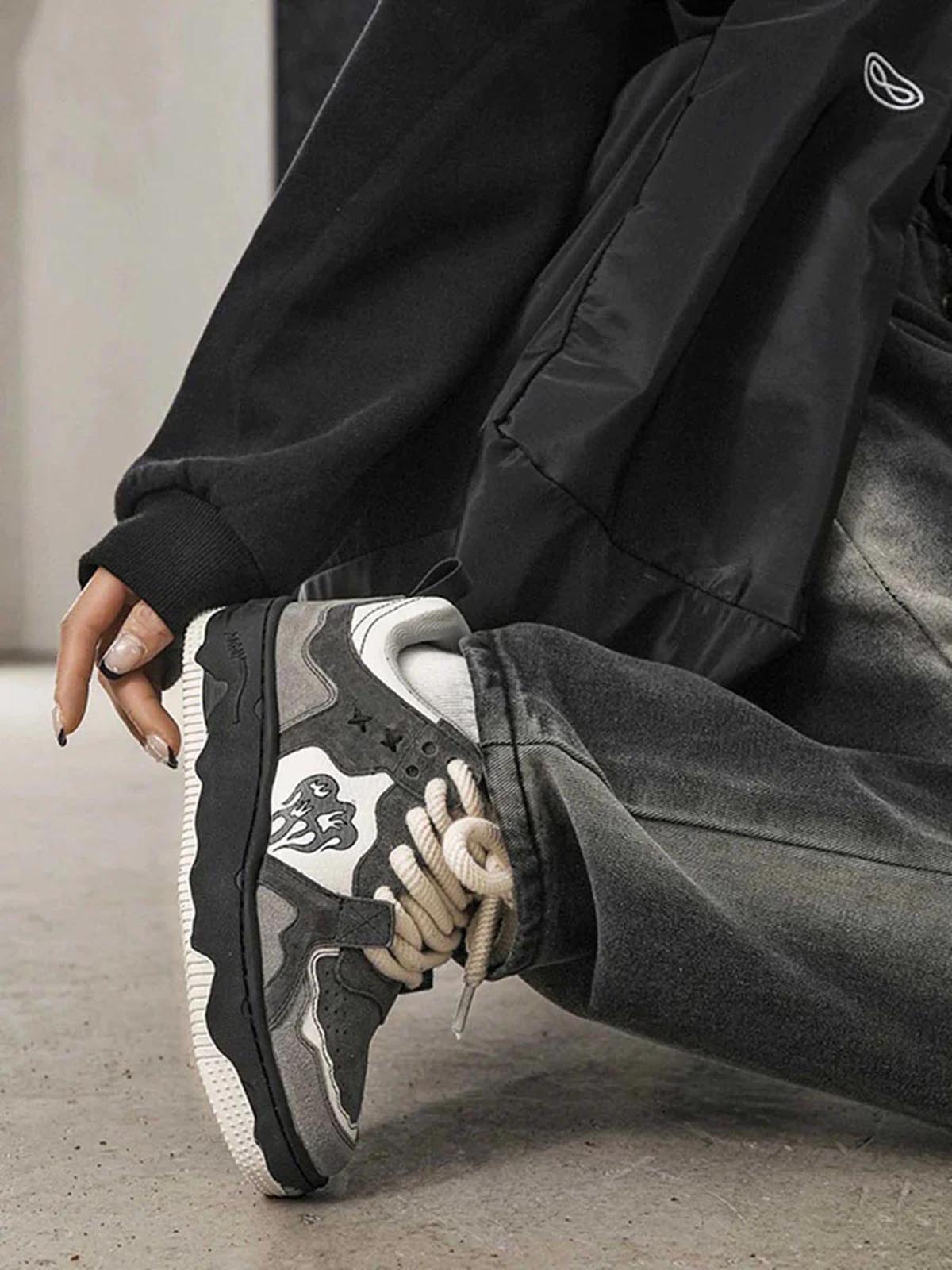 Monochrome Shadowwave Heavy-Duty Camouflage Canvas Street Sneakers with Reflective Laces