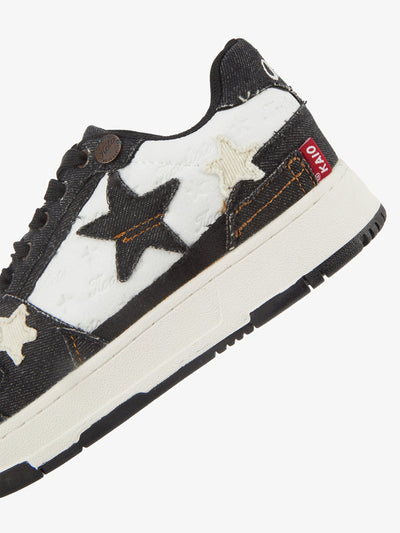 Vintage Star Canvas Skateboard Sneakers with Red Zipper Detail